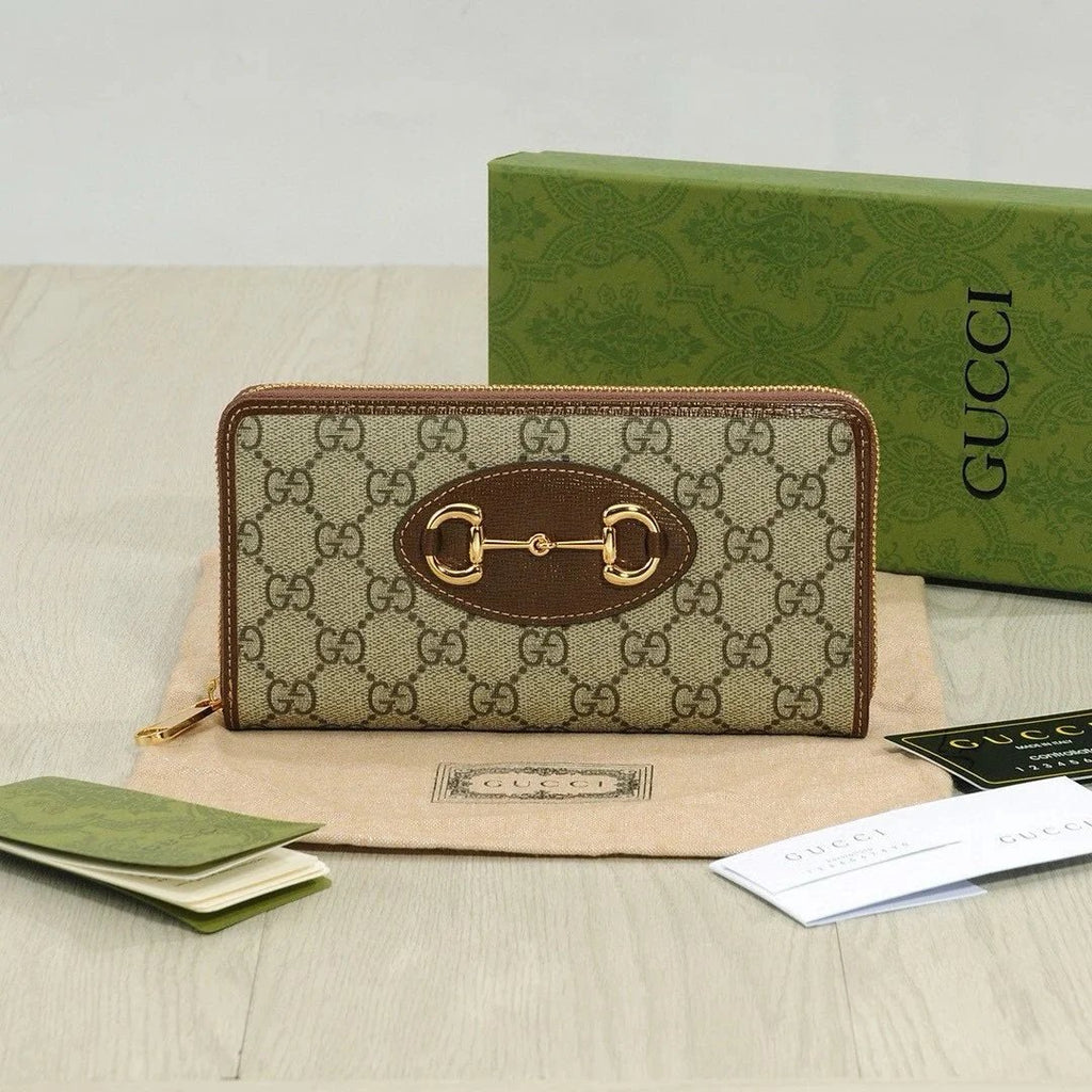 Gucci Horsebit 1955 GG Supreme Zip-around Wallet.
