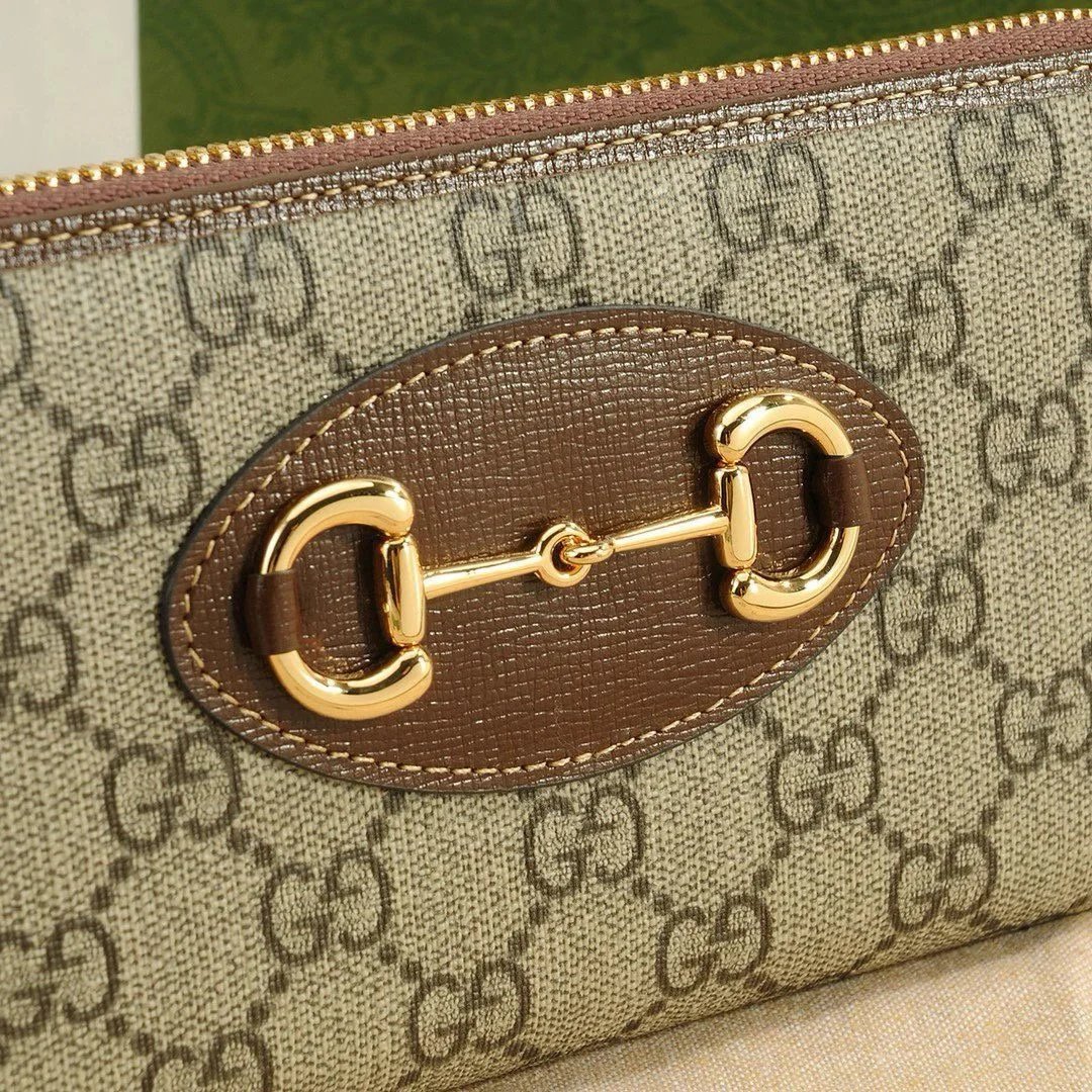 Gucci Horsebit 1955 GG Supreme Zip-around Wallet.