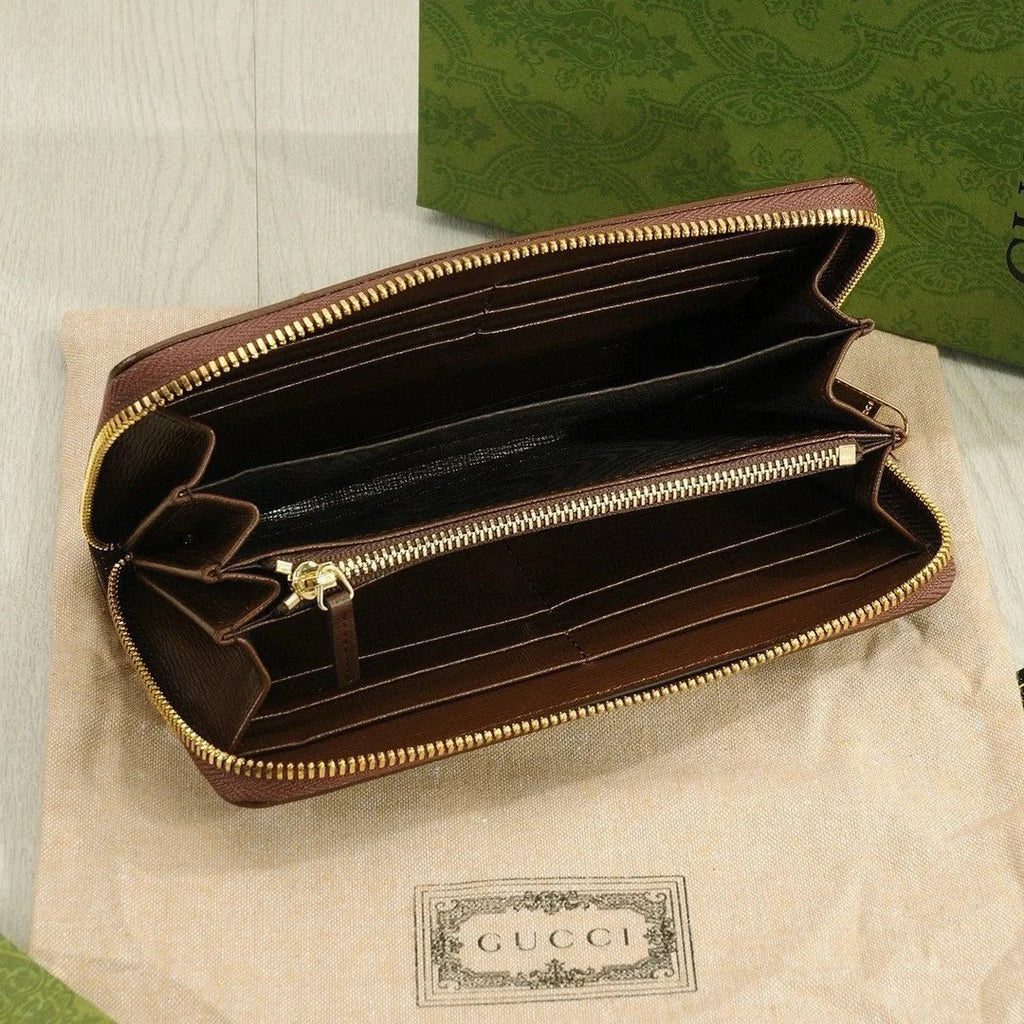 Gucci Horsebit 1955 GG Supreme Zip-around Wallet.