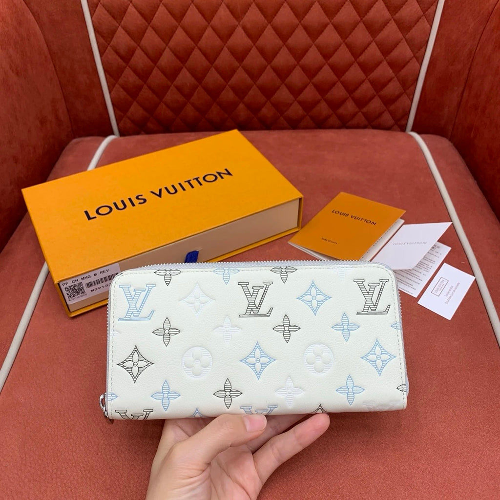 Louis Vuitton Zippy Organizer NM Wallet