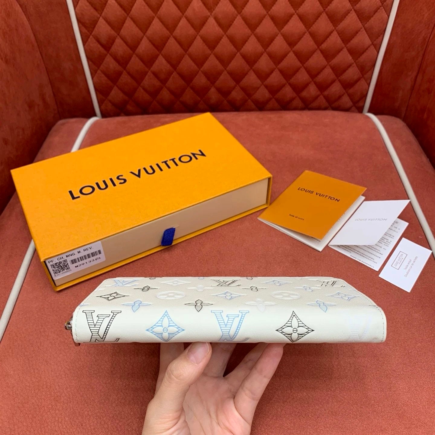 Louis Vuitton Zippy Organizer NM Wallet