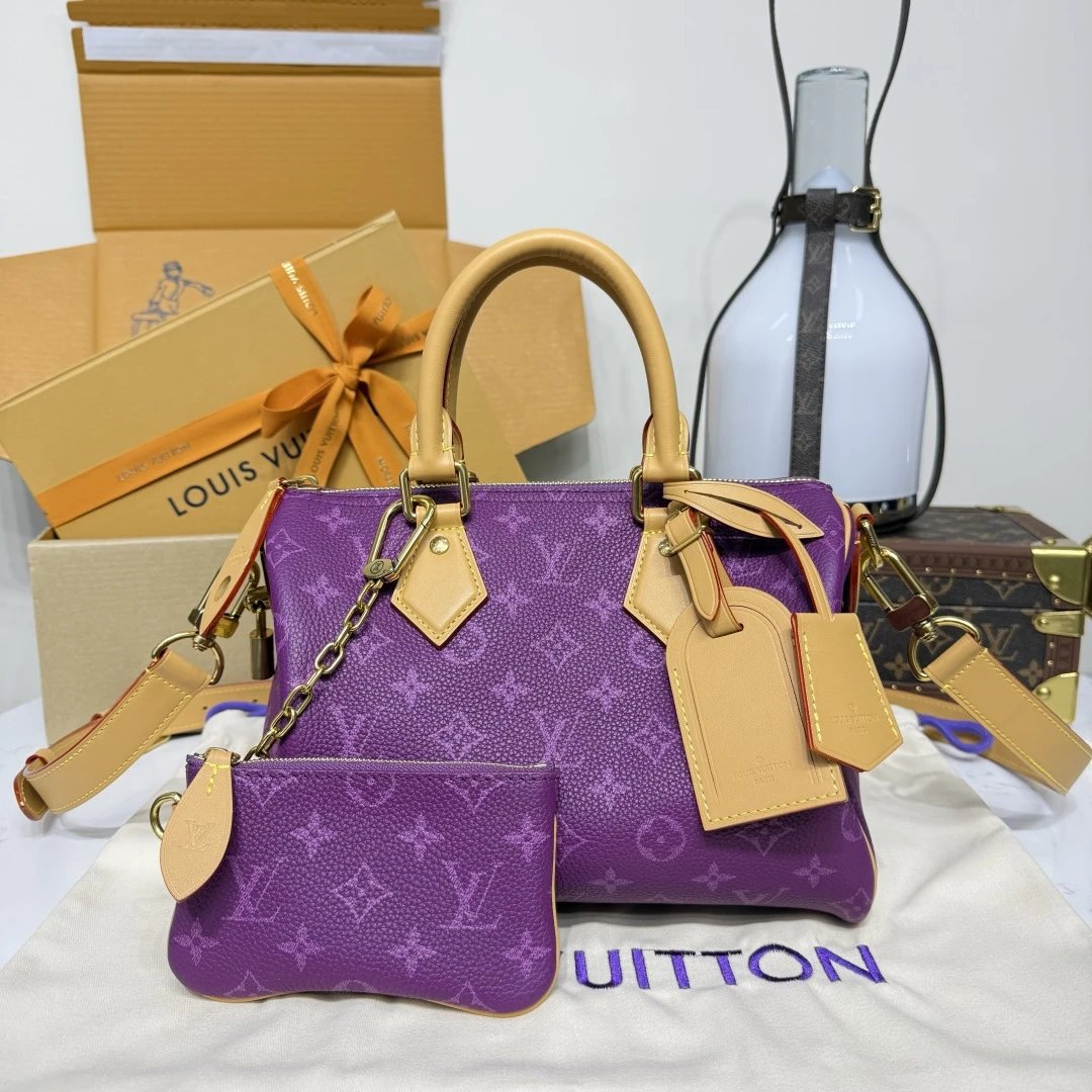Louis Vuitton Speedy P9 Bandoulière Bag 25